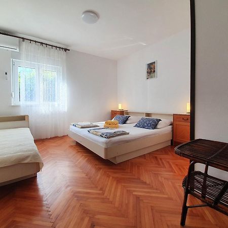 Rooms Zeljka 2 Crikvenica Exteriér fotografie